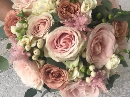 BUCHET DE MIREASA 8