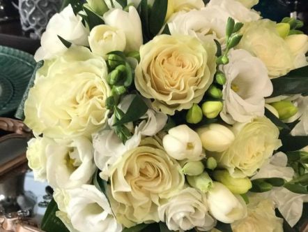BUCHET DE MIREASA 64